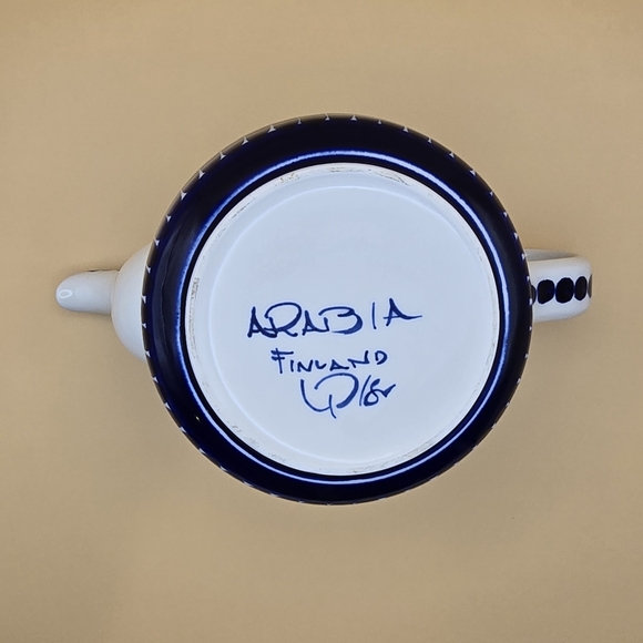 Vintage Arabia Finland VALENCIA Tea Pot designed by Ulla Procope,Signed. - Picture 9 of 11